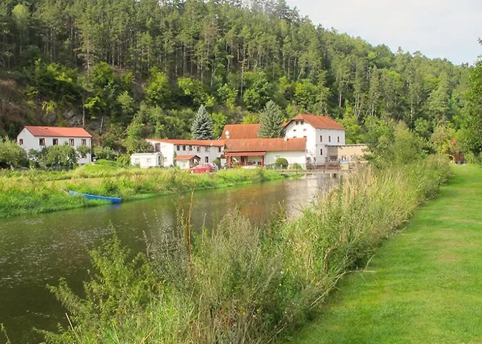 Cechuv Mlyn Hotel *